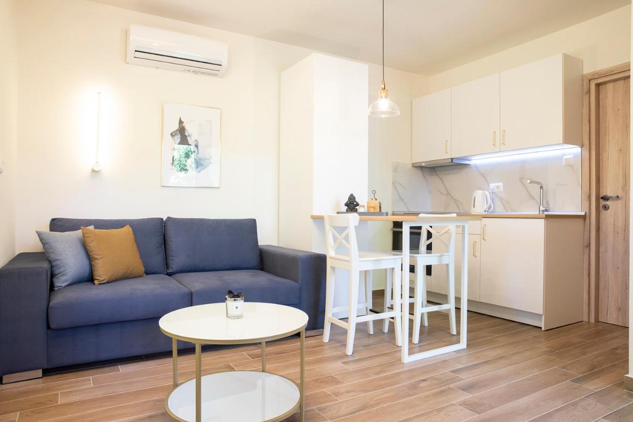 Elena Luxury Living 公寓