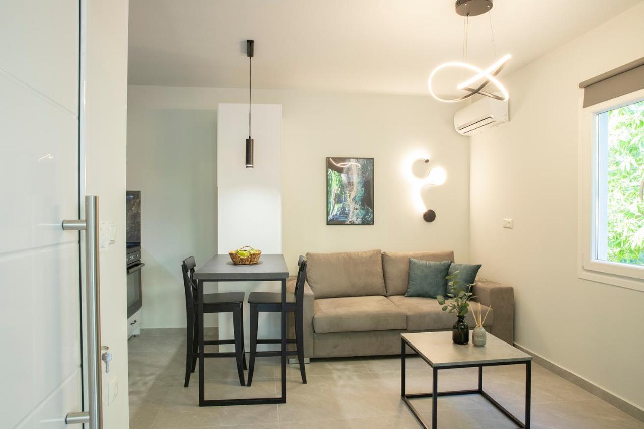 Elena Luxury Living Paralía Skotínis